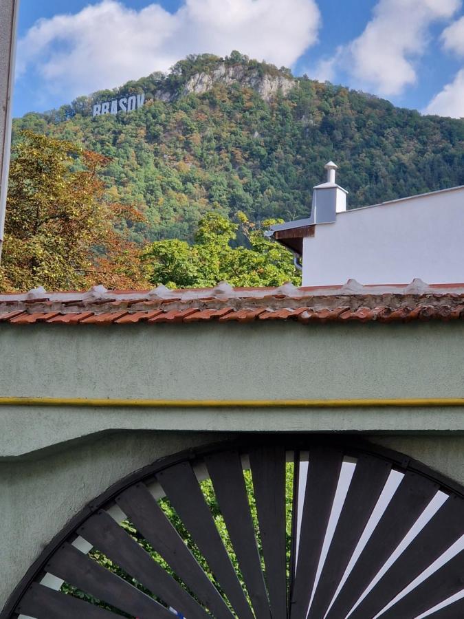 Evelyn'S Place Apartment Brasov Bagian luar foto